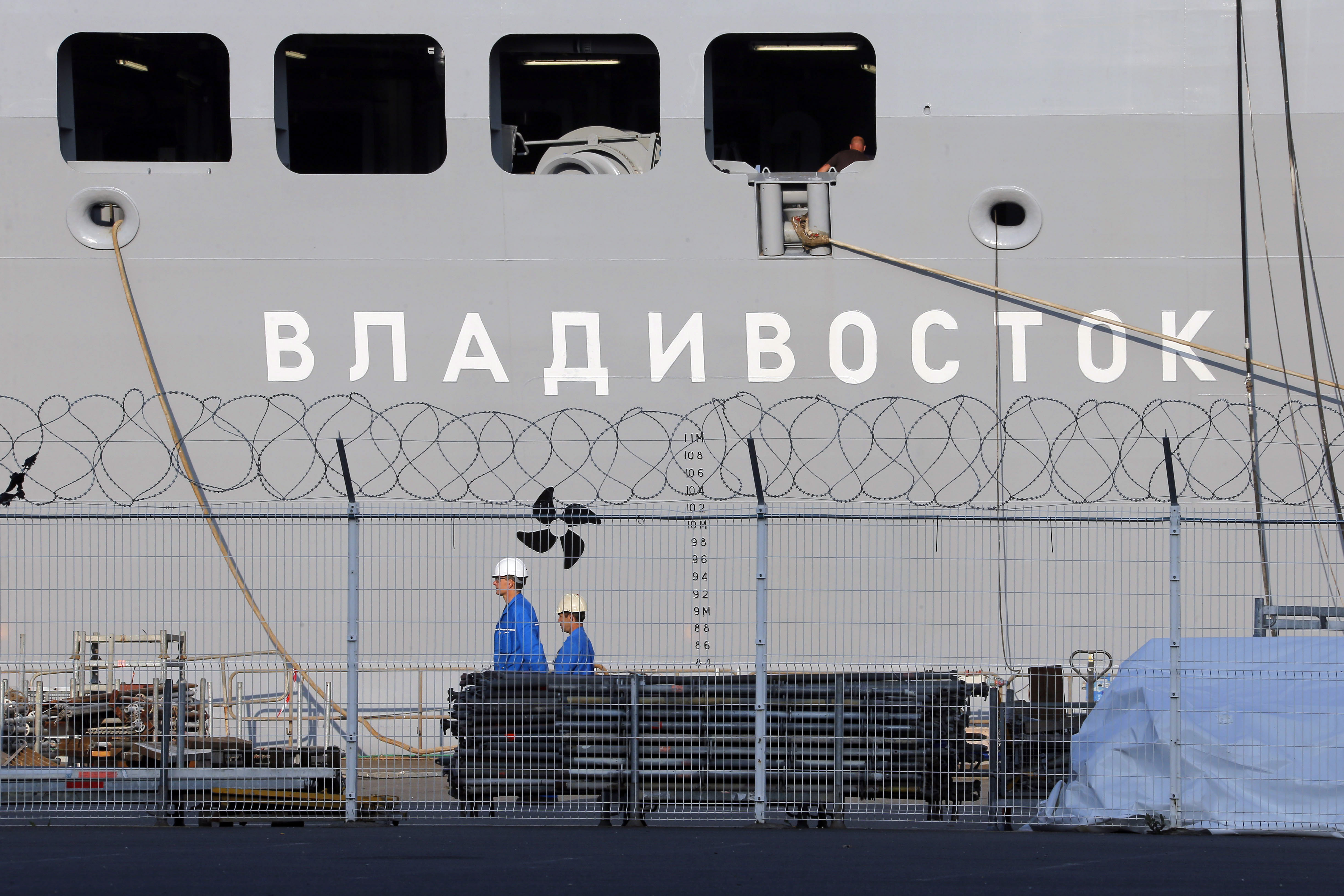 Ολάντ: Δεν μπορεί να γίνει τώρα η παράδοση Μιστράλ στη Ρωσία